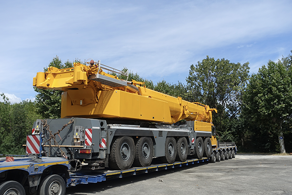 大型重機・特殊車両回送